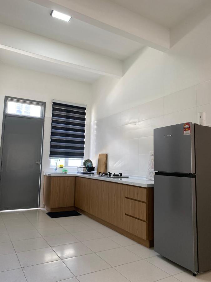 Cempaka Homestay Soga Perdana Batu Pahat Εξωτερικό φωτογραφία